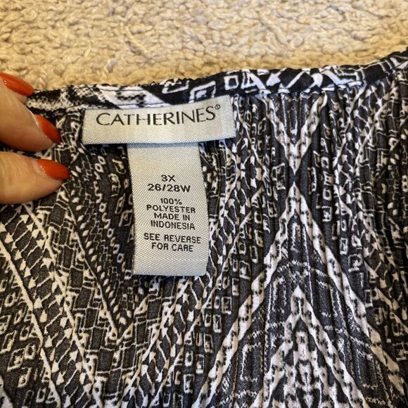 Catherines Women's Lightweight Pleated Tunic Top Size 3X Black Beaded Fairy - Picture 7 of 10